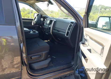 2020 Ram 1500 Classic Warlock 4X4 6'4 Box from USA, damaged, VIN 1C6RR7GTXLS123732